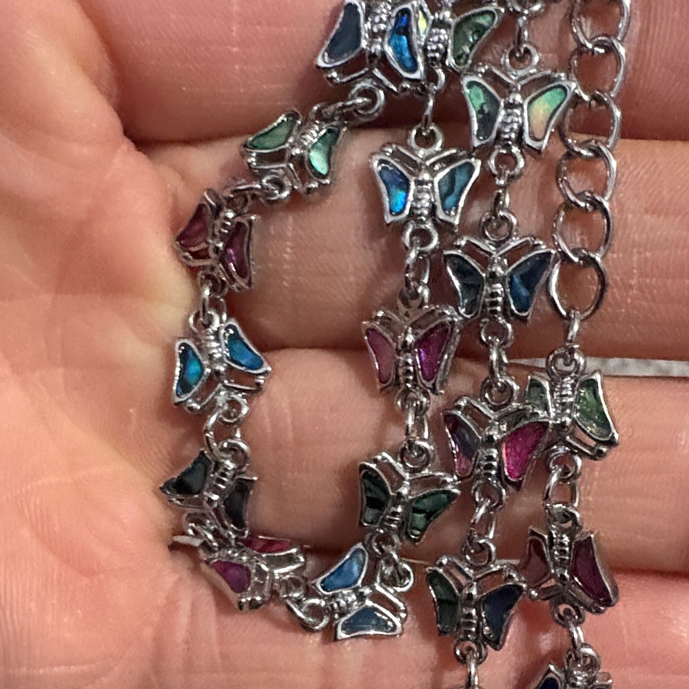 VINTAGE MULTICOLORED ABALONE SHELL BUTTERFLY SILVER-TONE 14 - 17" NECKLACE - Picture 9 of 10